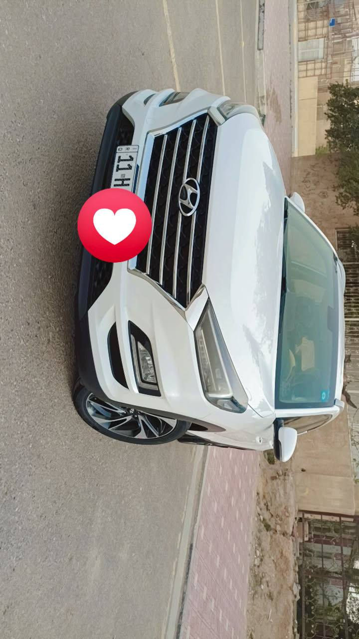 السلام عليكم توسان 2019 خليجي رقم بغداد دولي بااسمي مكفوله من الصبغ والضربه فول مواصفات عدا الفتحه
فول تحكم 
كشن كهرباء
مري شفط
إشارة بالمري
حساسات خلفيه
كامرة دوارة 
شاشه كبيرة
شاشه اعطال
ثلاث انظمه قياده 
كشنات جلد 
خمسه ويل كب كروم 
بصميتن والثالثة تشغيل 
الاستفسار موبايل *********** وتساب هم
