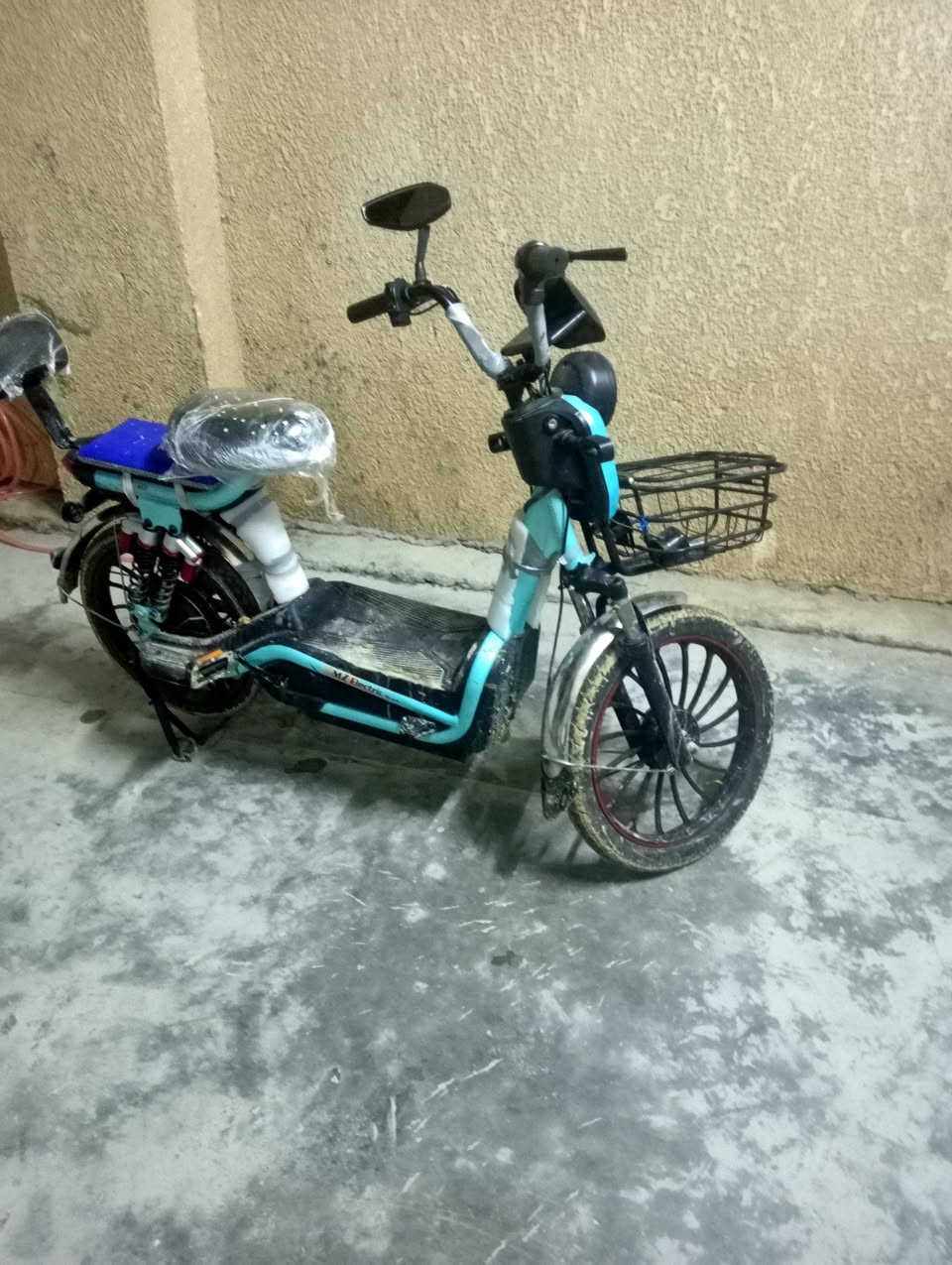 للبيع ماطور شحن باتريات بعدة جدد سعر 350الف وبيه مجال


**إذا كنت صاحب هذا الإعلان وتريد حذفه لأي سبب، رجاءا أرسل رسالة إلى الدعم الفني**