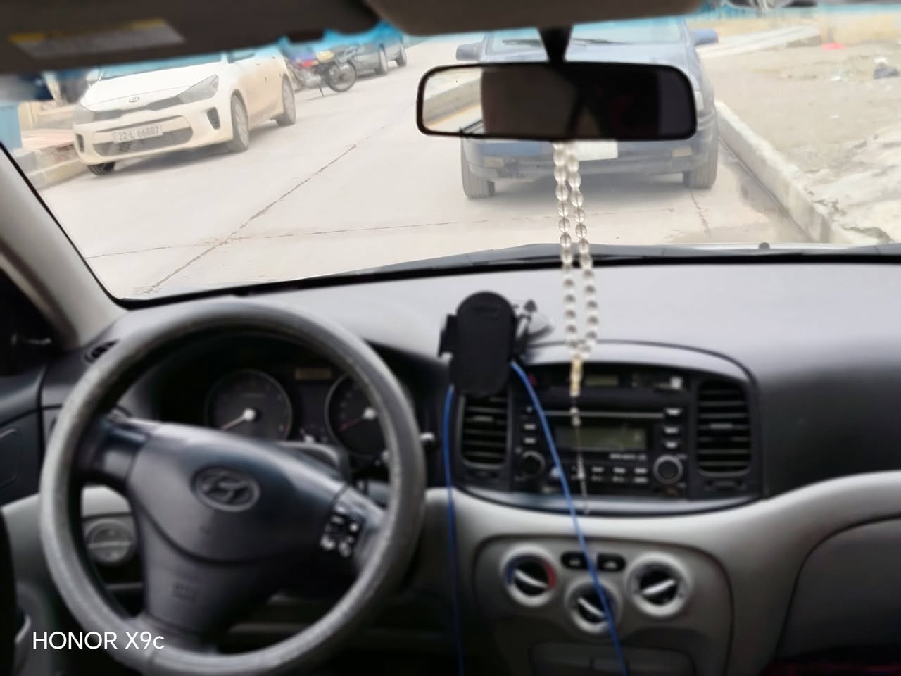 السلام عليكم
اكست 2009 لون سلفر محرك  بديت نفخ وكير شرط كير عادي
محرك 14 رقم جديد انكليزي هزه جديده تايات جدد
بها بابين وبوند وجاملغ مصبوغه تحكم ستيرن سغف مصوز
وقبغ صندوك مطوز شرط تحويل
***********
سعر 83 بيها مجال
