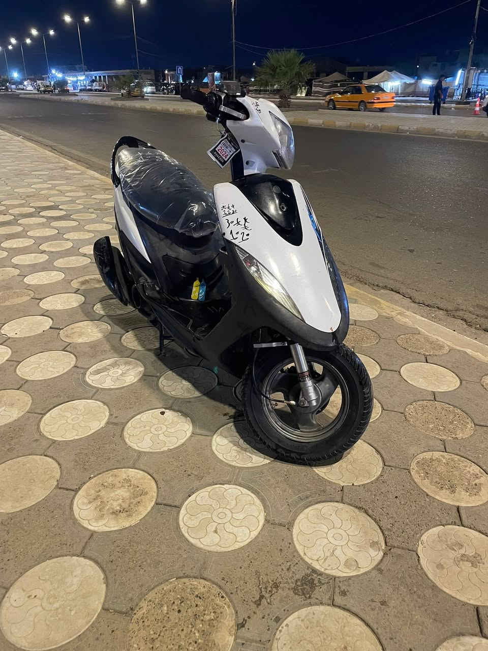 مرححبا ماكس عدلة
بوشة٤٩ سلف٤٩
دراجة رمبة كٌلها ع بلاد
بيهة تزويد اصلي من رمبة 
كـلها شغالة منلاـيت للبكلايت
ومختمـة منطول للطول 
العنوان/ العرضات فلكة القاضي
السعر اتصل ع رقم ***********

