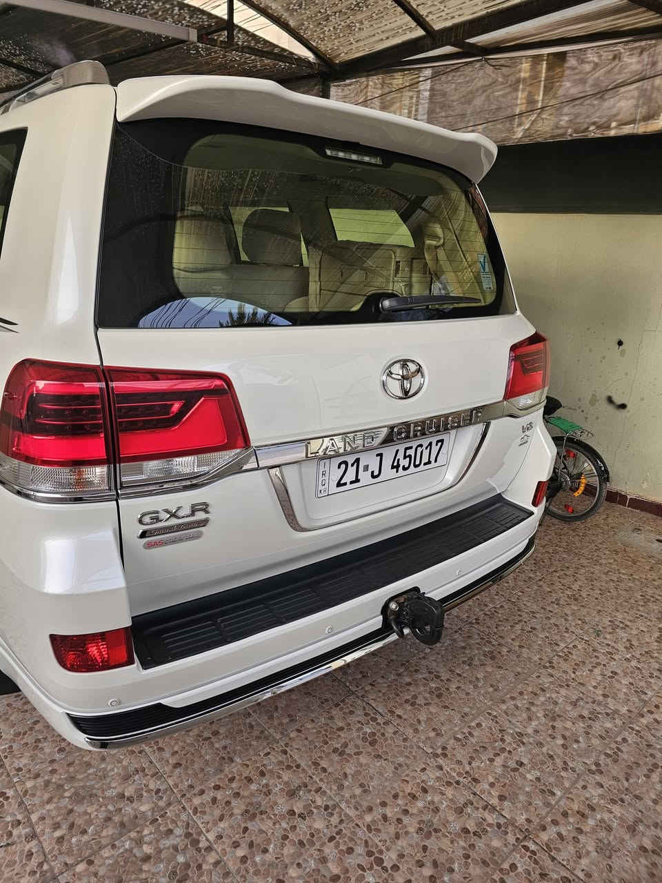 لاندكروز ساز موديل 2019 GXR
V6/4000
كفاله عامه من الصبغ والتبديل والبارد ما عدا مكانين بارد 
مواصفات ساز معروفه 
شاشات تحكمات بلاد جهتين تحكمات 
ماشيه 82الف حقيقي 
للتواصل والاستفسار_***********
                            _***********
مكاني ديالى بعقوبه 
السعر 53 الف وبيها مجال بسيط
