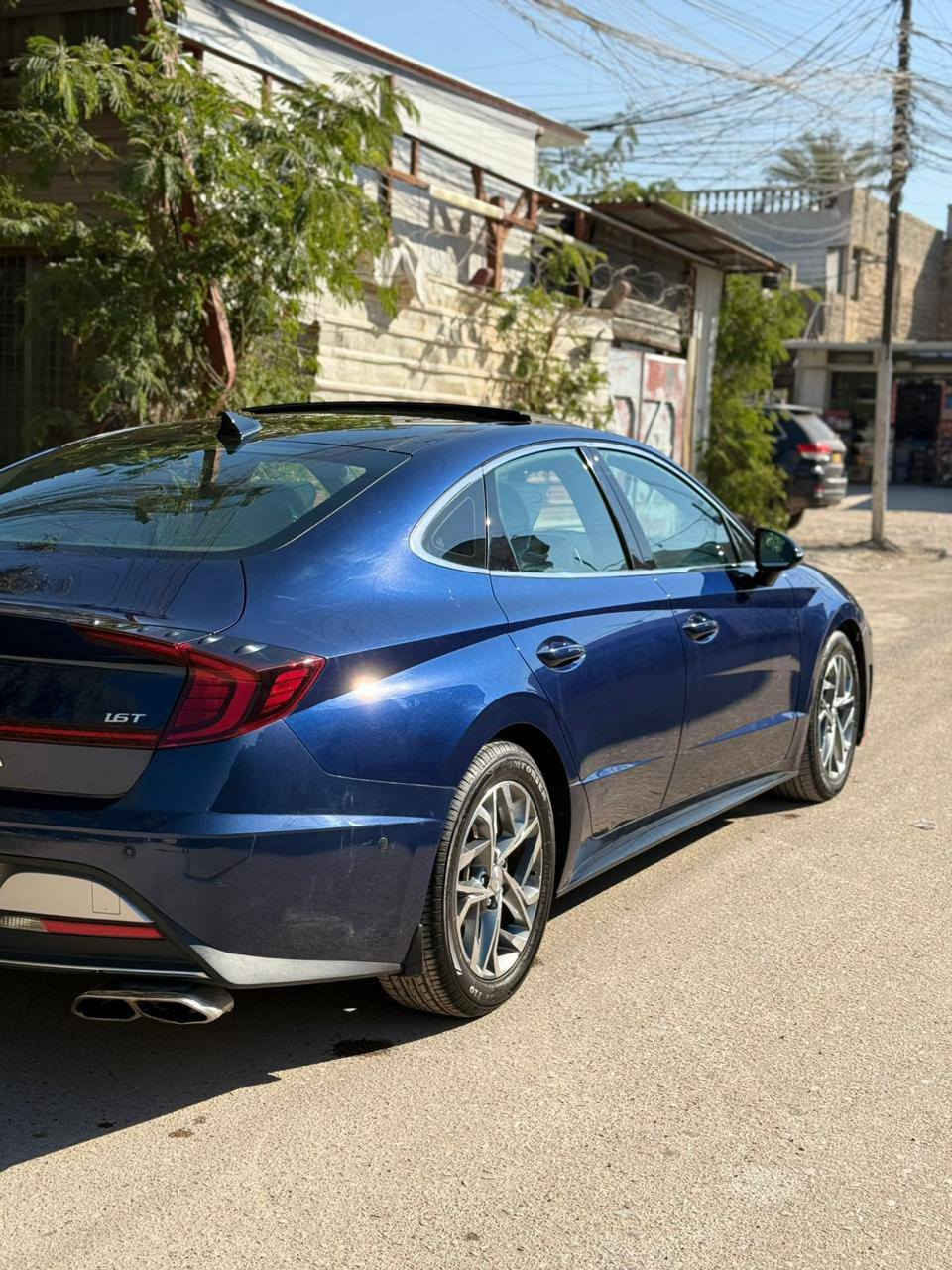 للبيع او مراوس 
‎
 هيونداي سوناتا 2021    
رقم اربيل  شرط وكالة  او تحويل 

  
المواصفات 
✅لمتدد اعلى فئة 1/1
✅ محرك 1600 تيربو جارج 
✅ قمارة السيارة بانوراما 
✅ حساسات خلفية اصل 
✅ حساسات الانحراف عن المسار 
✅ رادار امامي تفاعلي للتنبيه والبريك الذاتي 
✅ اشارات بالمرايا الجانبية 
✅ بصمة باب وبصمة تشغيل وتشغيل عن بعد
✅ ويل كب لمتد حجم 19 مع طقم تاير بحالة ممتازة 
✅ غرفة السيارة لون رصاصي جلد ومخمل 
✅ تحكم كهربائي متكامل لمقعد السائق فقط 
✅ تحكم ستيرن جهتين متكامل الايعازات مع الرادار
✅ شفتات ستيرن للتحكم بالكير العادي
✅ شاشة دشبول كبيرة متكاملة الايعازات 
✅ تبريد المركبة قطعتين امامي وخلفي 
✅ شاحن موبايل وايرلس مع منافذ USB,AUX
✅ خاصية تثبيت المركبة وحساسات انحراف المسار 
☎️☎️للاستفسار : ***********
 ملاحظه السونار موجود  بالمنشور 
مكان بغداد الدوره 
السعر  160وبيه مجال
