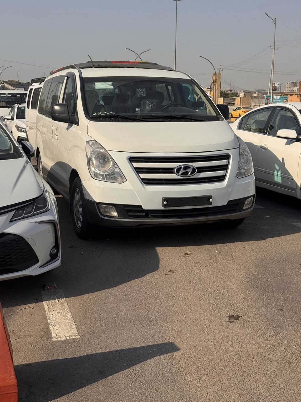 ستاركس 2011 للبيع رقم بابل انكليزي الجديد باسمي مصفره من. كلشي هزه جديده سنويه جديده خطها زرباطيه نجف مكينه مفتوح كير جديد اكسل جديد مكينه تبخير فقط سياره جديده كلش جانت سابقاً متروكه مامشتغله باي خط ابد فقط خط موضفين ولا طالعه حتى باربعينيه مابيها اي نقص سيبايه ودرع سفريات فقط باب السائق صبغ بدون معجون ولاتعديل مكان السياره بغداد  السعر 160 وبيها مجال ***********
