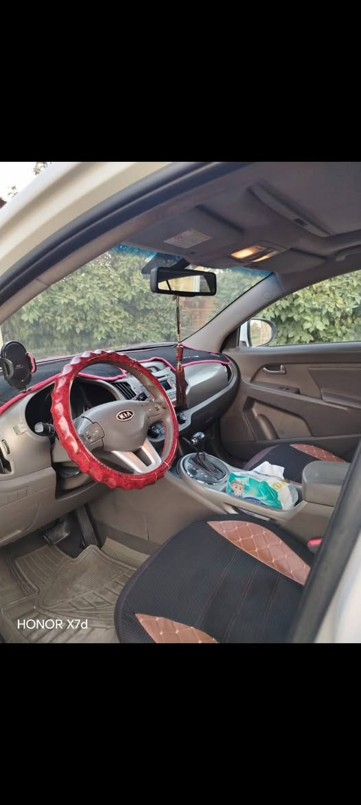 السلام عليكم
كيا سبورتاج ٢٠١١ خليجي مكفوله فول مواصفات عدا البصمه  بنروما فتحه دواسات حساس كامره اشاير بالمري تحكم ستيرن تخم تاير وباقي المواصفات معروفه كفاله عامه رقم جديد إلى ٢٠٣٠ سليمانيه عنوان بغداد المدائن للاتصال بالرقم ***********

