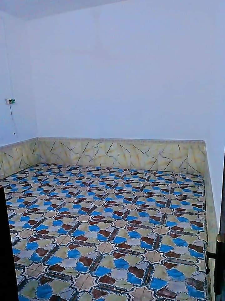 السلام عليك 
العنوان شارع سايدين زديناويه مقابيل الجامع الثاني شارع مدرسه الألباب
ومن جيهه السفينه شارع القيثاره السعر خاص
لتواصل وات ساب أو الاتصال للرقم ***********
