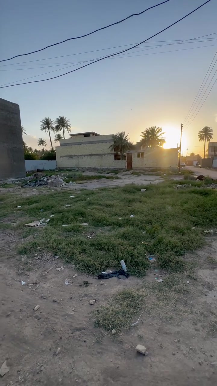 السلام عليكم قطعه ارض للبيع نزال صالح مصطفى مساحه 100م
واجهه 9/50 ونزال 10/50 
(ملك طابو صرف بدون وقف)
 ثاني قطعه من الشارع 
الاستفسار اتصال 📞 او مراسلة الرقم 👇🏼

 *********** جعفر الجيلاوي
