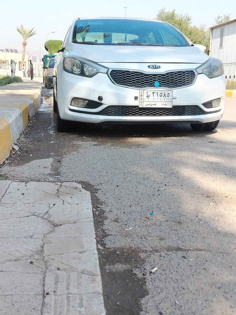 سياره فورتي موديل 16 للبيع سعر 115 وبيها مجال *********** مكان السياره بغداد
