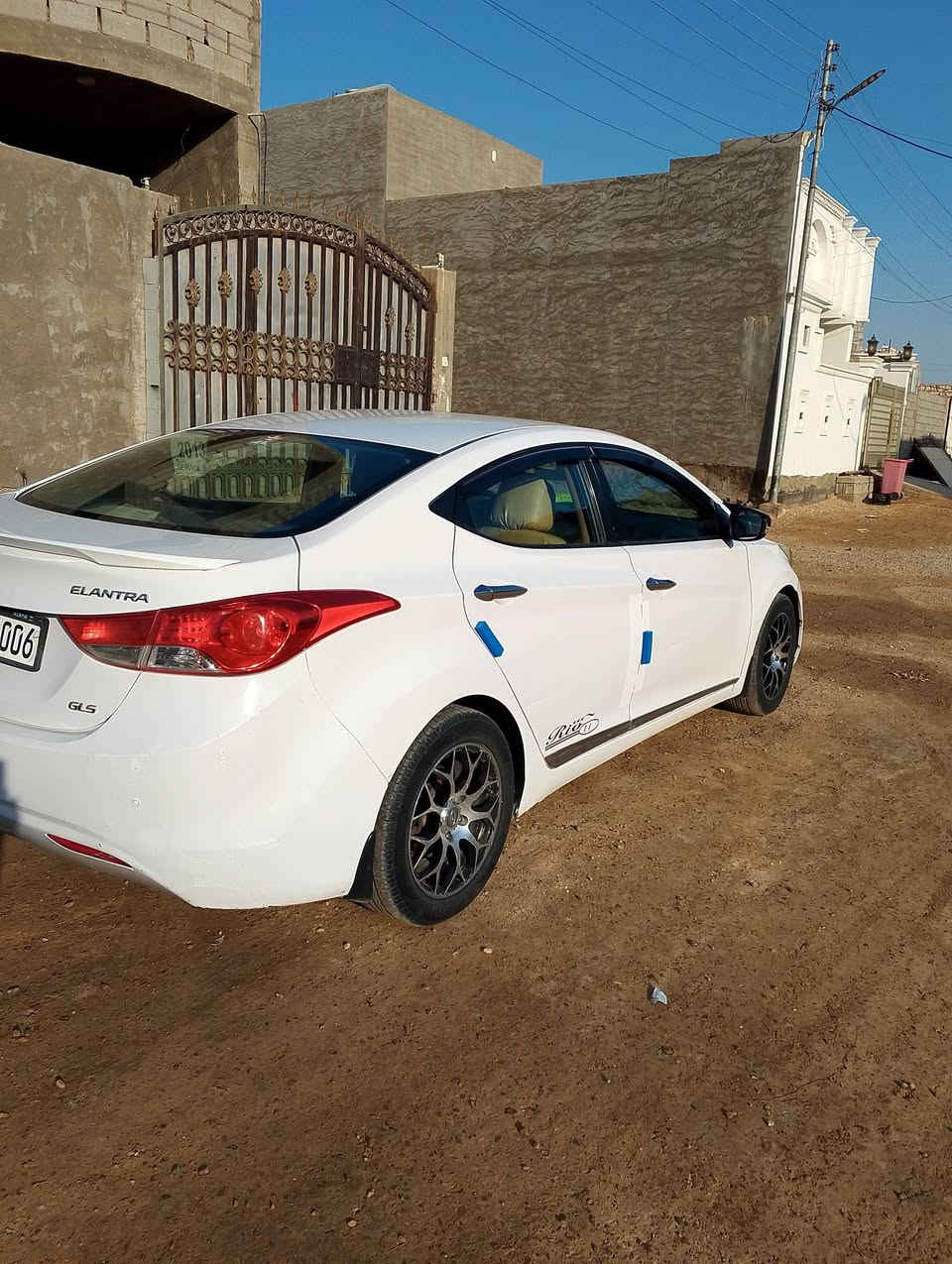 سلام عليكم للبيع فقط النترا 2013 خليجي فول مواصفات رقم سليمانيه الدولي تحويل ثاني يوم محرك 1.6 دوش مكينه وگير مكفولات سياره جاهزه مابيهه اي نقص ابلاديه بيهه بس بارد وملاحظات بسيطه حتى دعاميات مكفوله السعر 100ورقه مكان الرمادي الشراي فقط يتصل رقم الهاتف ***********
