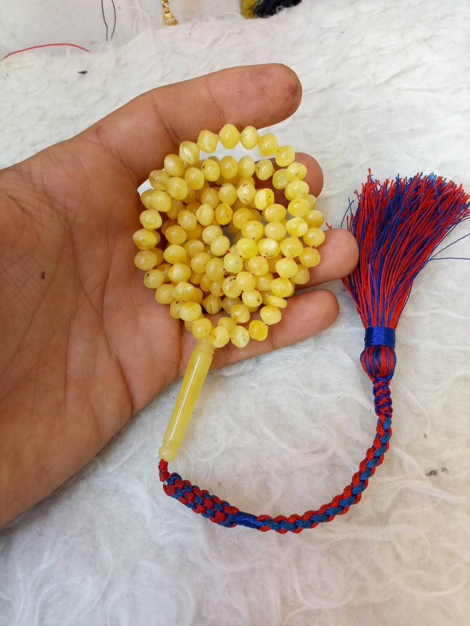 سلام عليكم كهرب بولوني حر طبيعي شرط كصه اسطنبوليه أكثر من 101 الوزن 23 غرام ونص السعر 90 الف نهايته  اخوان يوجد توصيل واتساب  ***********
