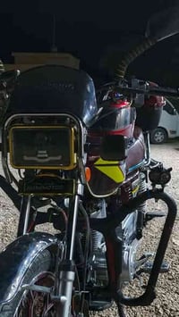 يالله (مڪلف بالنشر) للبيع مديل 25 بدون اوراق محرك 200 بصمات 2  صاحب ال...