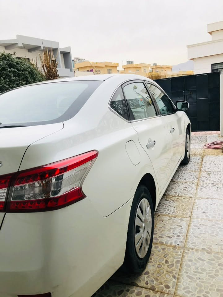 السلام عليكم نيسان سنترا موديل ١٦ خليجي مكينه ١٨٠٠
ماشيه ١٣٤ الف كير مبدل مو مفتوح لو مجفت لا تبديل ومكينه مكفوله تخم تايرات هزة سنويه رقم جديد بأسمي سليمانيه بيهة نص باب السايق صبغ فقط قطعتين تبريد كامرة شاشه ايباد ومسوي ادامه نوزلات وبلكات وعبوة جديدة ١١٠ وبيهة مجال مكاني السليمانيه ***********
