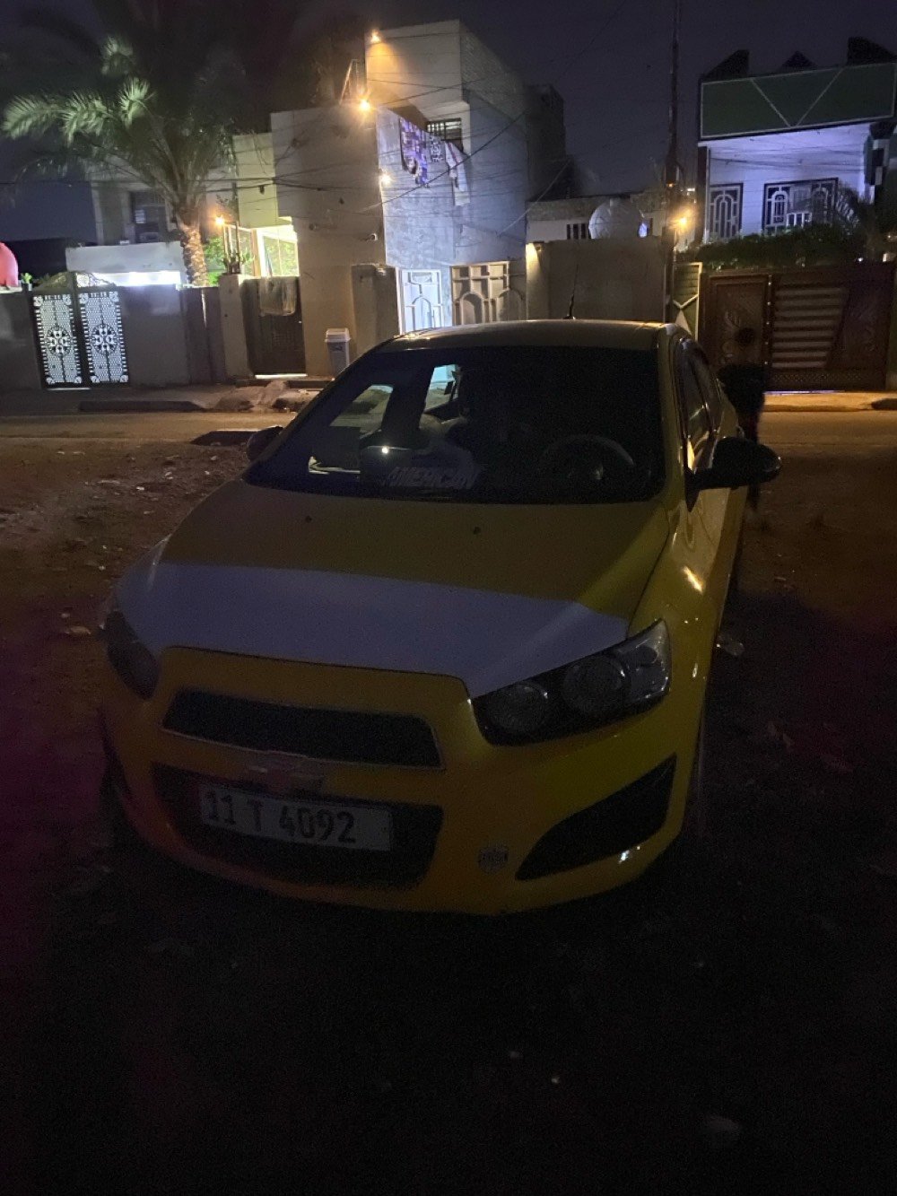 شوفر سونيك مديل ١٣ باسمي تحويل ثاني يوووم تخم تاير جديد صدر جديد تبريد ثلج بس محركه يذب دهن ماعرف من وين السعر ٤٥ بكان السياره بغداد 0778 094 1861