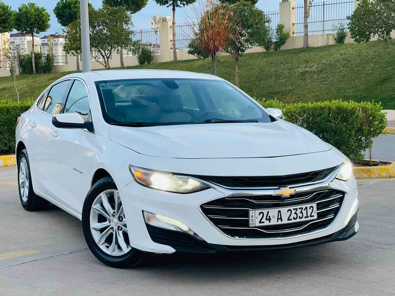 Chevrolet malibu 2019 LT 

مالیبۆ مۆدێل 2019 LT 
سەیارەیەکی زۆر جوان و بیانو بڕە 
١٥٠ هەزار ڕۆشتووە 
گێڕ و مەکینە و هەموو گیانی بە شەرت 
سەیارەکە بە کلین داغڵ بووە 
لێرە بۆنیدی گۆڕاوە بێ ناوگرتن و ئیرباگ بە شەرت 

مواسەفات : 

بەسمە 
دەرگا بەسمە 
شەغال 
شاشە گەورە 
کامێرا 
لایت پێش و دوا لید 
لایت عەدەسە و زینۆن 
ئۆتۆ هۆڵد 
ئۆتۆ ستارت ستۆپ 
کوشن کارەبا 
کوشن هیتەر 
ناو کرێمی 

زۆر مواسەفاتی تر 

سەیارەکە لە سلێمانییە 

نرخ : 115$ 

📞0772 531 4474 السليمانية, العراق

