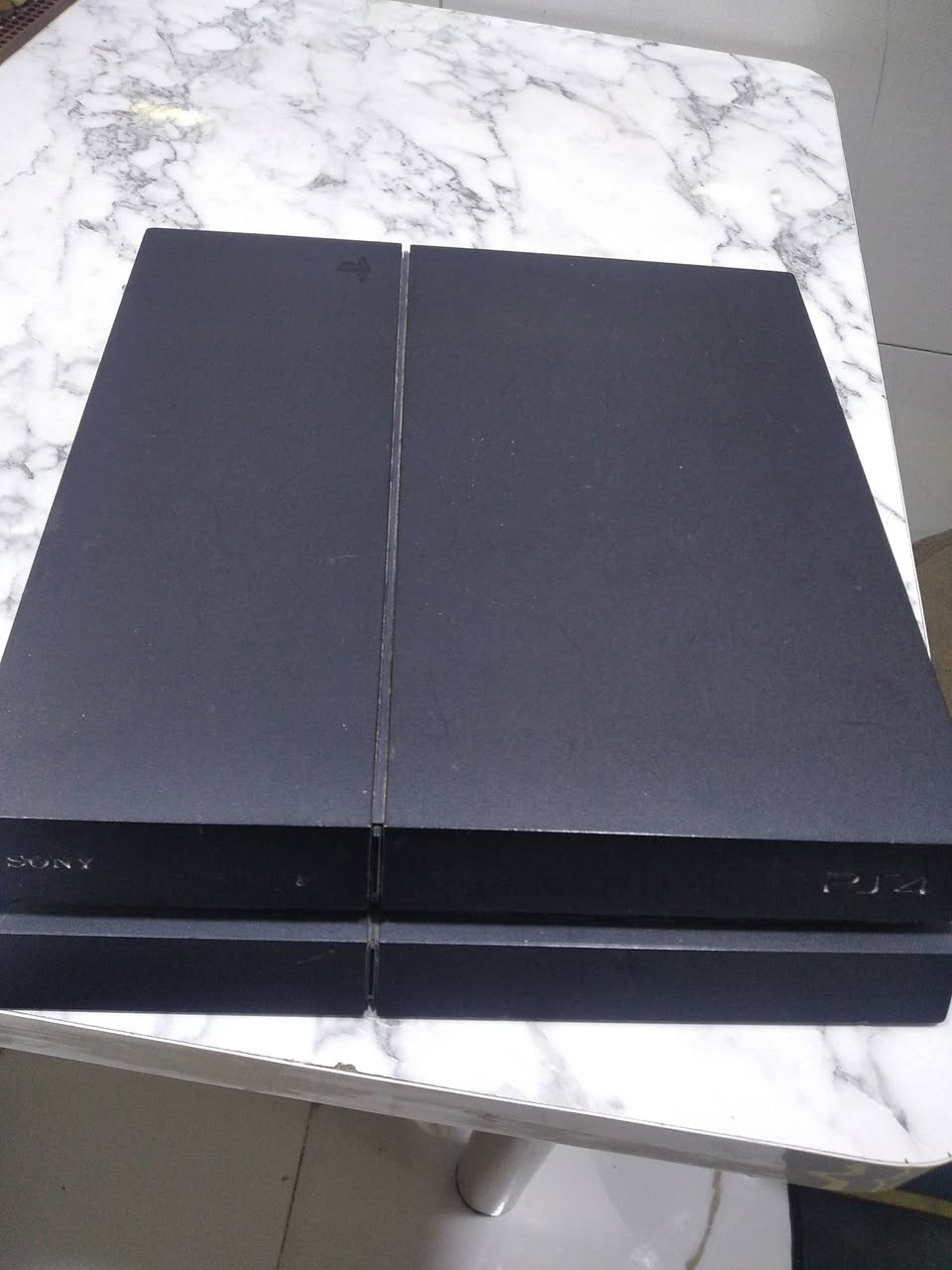 ببلي 4 فات اونلاين للبيع كامل ملحقات نظافة 95٪ لا مفتوح ولا مصلح مجرد شخوط بالكفر ميأثر ((مع حساب بي 4 العاب وحساب بيس 2026 قوي  بكيفك تاخذ الحساب او لا )) للبيع بسعر 190 الف او المراوس مع بلي 4 مهكر حصراً


**إذا كنت صاحب هذا الإعلان وتريد حذفه لأي سبب، رجاءا أرسل رسالة إلى الدعم الفني**