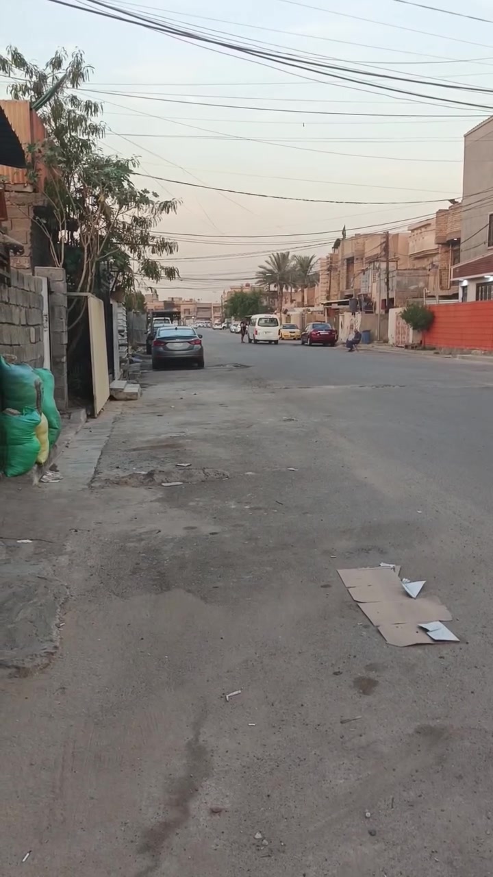 السلام عليكم بيت للبيع حي التراث قرب المركز الصحي 
مكانه كلش حلو ومرتب تفاصيل بالمقطع كامله السعر 14 وبي مجال بسيط الاستفسار  ***********
