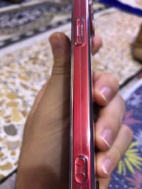 للبيع وللمراوس فقط ب ( Pro Max ) ايفون 14 عادي مكفول كفالة عامة من كسر...