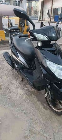 دراجه سكنس للبيع الدراجه حلوه ونضيفه نقصهه فقط كلج خلفي تعبان تبدله ال...