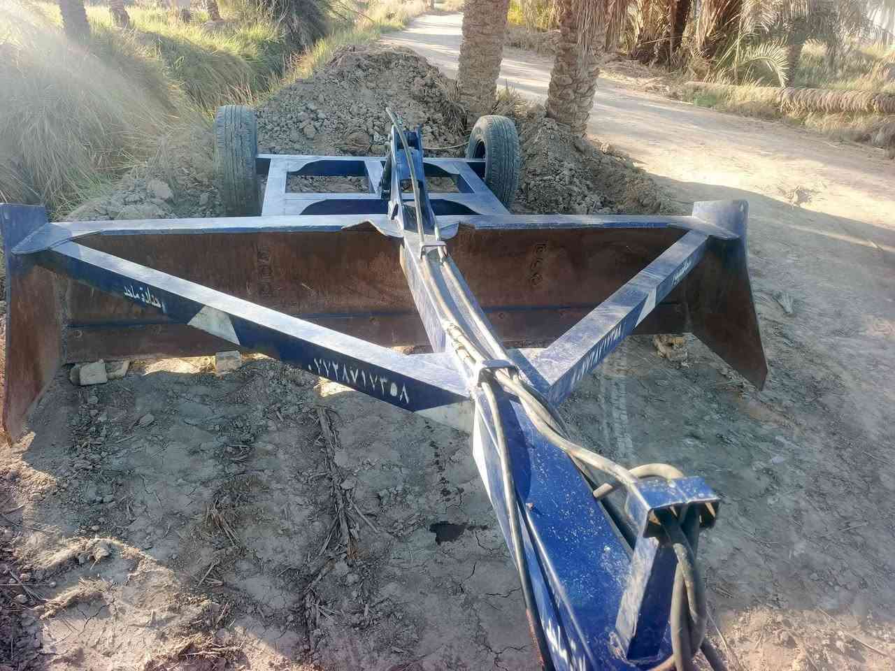 سلام عليكم اخوان
معدلات تسكام الخميسيه العرض 3 متر. الحديد 19ملم 
المكان النجف الاشرف ناحية الحيره 
السعر مليون و550 وبيه مجال 
للاستفسار الاتصال على 
***********
