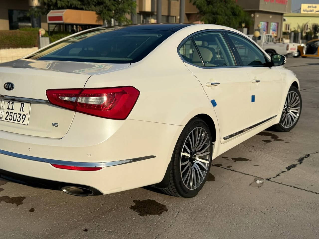 كيا كادنزه للبيع ❤️2014 السياره  جديده معنى كلمه ماشه 100 ألف  مكفوله كفاله عامه السياره مال شركه جديده فول VIP ف ول للخير   رقم بغداد بسمي إلنكليزي جديده السعر 165وبيه مجال هاي السياره 0بس اليدور جديد عنوان بغداد البياع ✌️😊❤️👌***********
