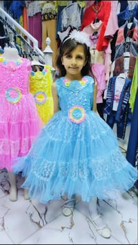 فساتين ملكية • بدلات • أميرات