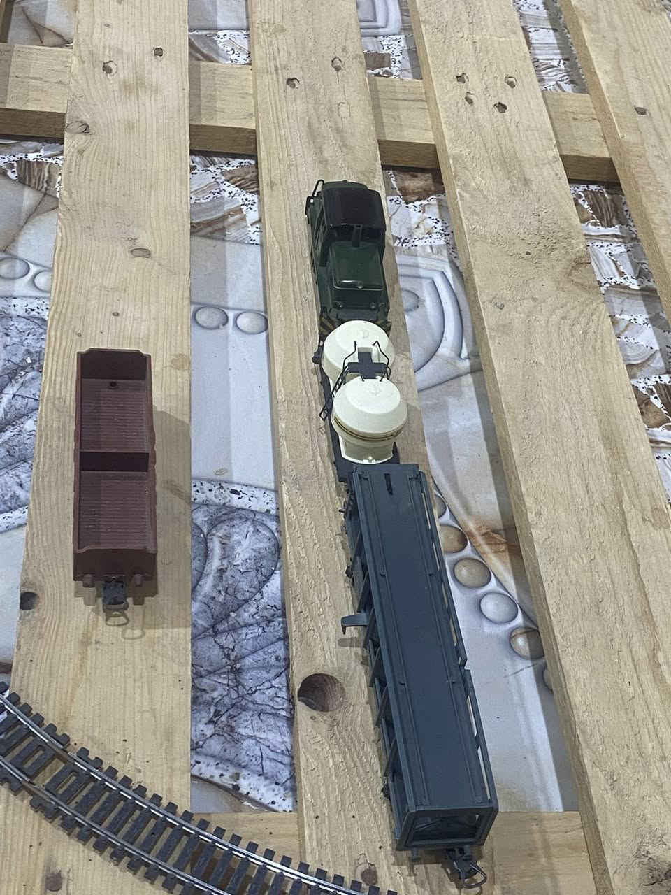 متوفر قطار 🚂 الماني كامل كهربائي
يوجد توصيل 
تواصل خاص


**إذا كنت صاحب هذا الإعلان وتريد حذفه لأي سبب، رجاءا أرسل رسالة إلى الدعم الفني**