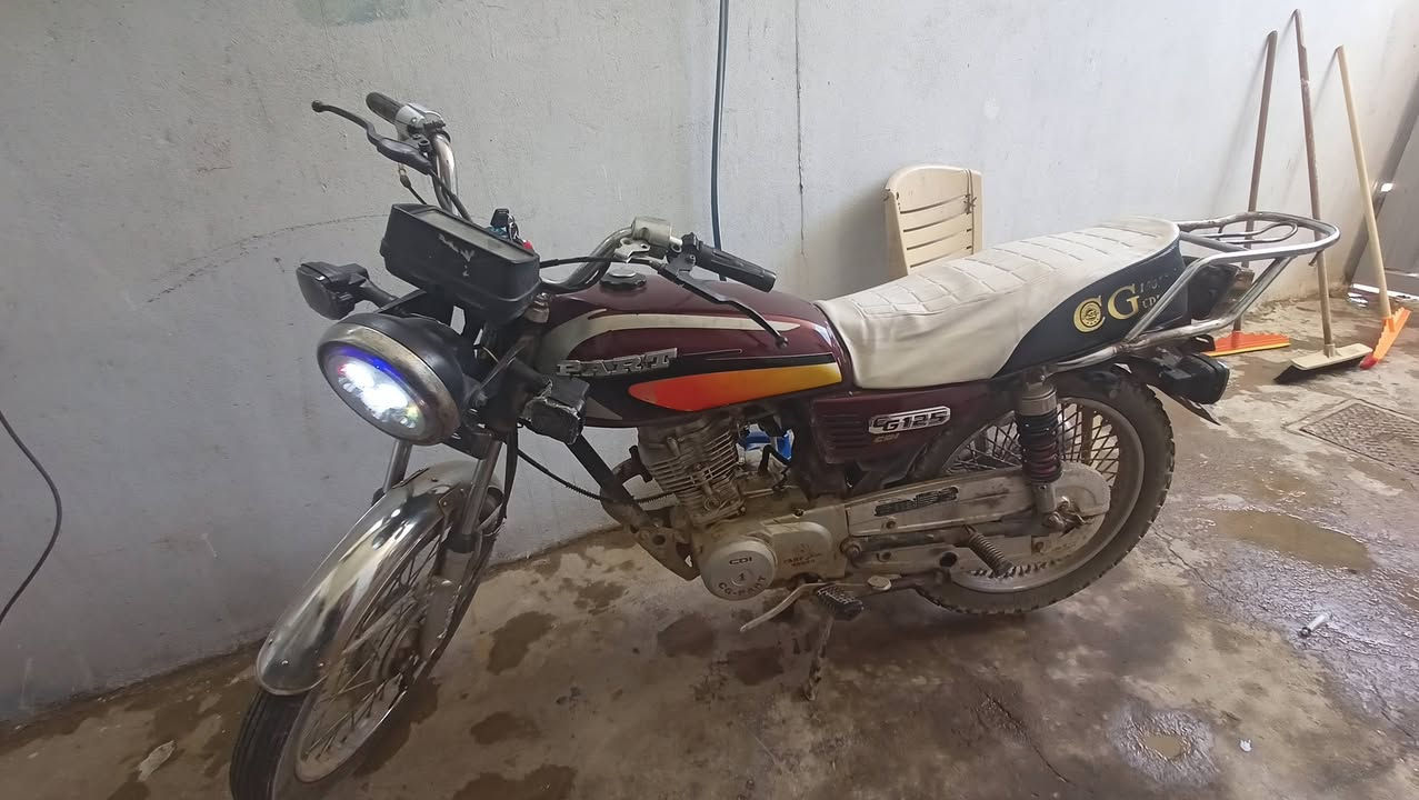 ماطور بارت خمس 99999 ماطور كامل ما يعوزو شي 
محرك كير نضيف 
وايرمنية شغالة كامل 
اويالة تايات جدد
دبلات الكدام ورة شغالة 
السعر خاص او اتصل على رقم 
*********** واتساب
