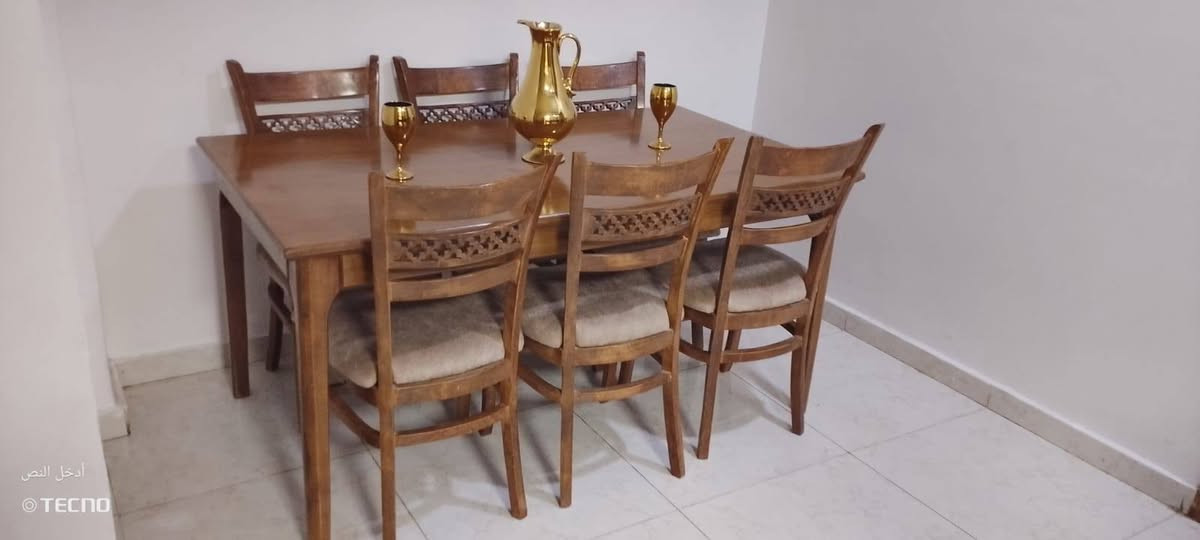 اغراض لبيع بغداد مجمع ريحانه قرب بسمايه *********** ميز الطعام ٨٠٠ الف  كراسي حديقه ٢٠٠ الف لشراي بيهن مجال لغرض السفر
