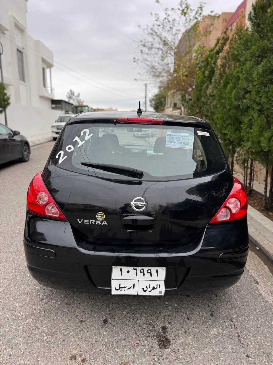 نیسان ڤێرسا مودیل ٢٠١٢ 
گێر و مەکینەو تەبرید بەشەرت
سەیارەکە ٣ پارچەو نیوی بۆیاخە
جەمپەکی خەفیفی پێشی هەیە
بەس بەدەنەی گرتیە 
بەناو کردن بەشەرت
سەیارەکە دینار مەسروفی تێدا نیە
هەموو گیانی بەشەرت
٤تایەی تازەیە
زۆر توندو تۆڵە

سعری ٧٨$ وەرەقە
*********** واتساب 
*********** واتساب 
شوێن هەولێر بغداد, العراق
