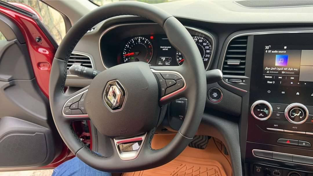 رينو ميكان  للبيع كامل مواصفات عدا الفتحة 2023 ماشيه ٢٠ الف رقم أربيل. مكاني بغداد. ***********
