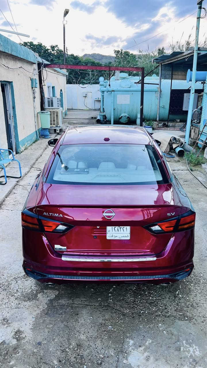 السلام عليكم نيسان التيما موديل23 SV بلاس فول مواصفات دخول ذكي بصمة ابواب بصمة تشغيل تشغيل عن بعد تنته بانوروما رادار  ماشيه39 الف كيلو حقيقي داخلها بيجي شاشة كبيرة حادثها بامريكا قطعة وحدة بونيد امبدل فقط وجاملاقات امامي عالبارد الباقي كله كفاله كير محرك بانزين عادي تفتر العراق كله مكانها صلاح الدين وراعيها الشرعي ابغداد وشرط التحويل
مطلوب عليها 150 $ 
***********
