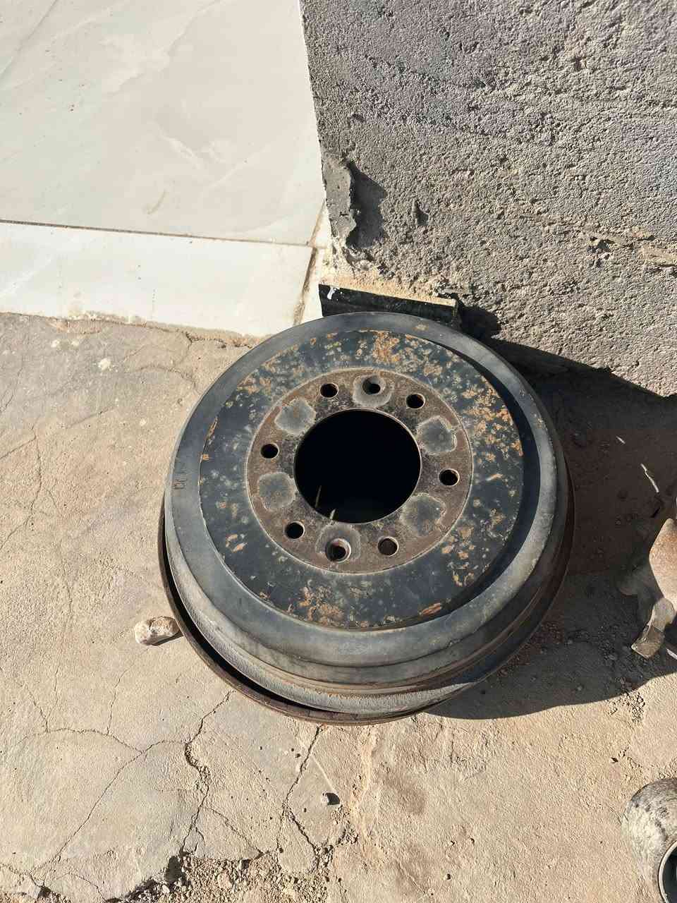 سلام عليكم غراض ستاركس للبيع طابكسن كامل 
فلنجات عوزه تصفير
فجوج زوج كدام شرط 

السعر تصل ***********
