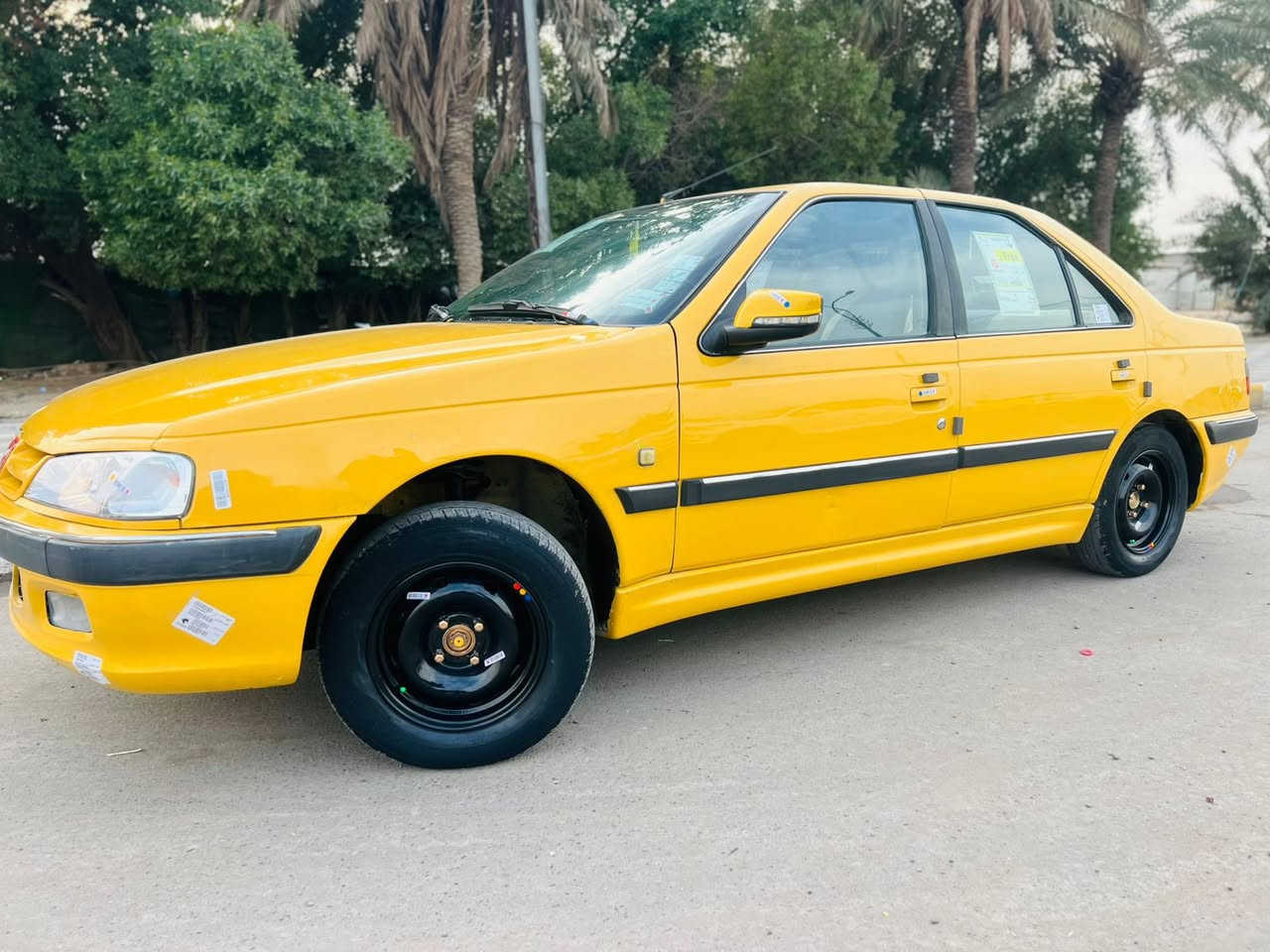 سلام عليكم هاي العسل للبيع بيجو بارص موديل 2015 سياره جاهزه من كلشي بلخير عل ياخذها تخم تأير صدر امامي خلفي جديد سنويه مشروع وطني لا ضربه ولا تبديل فقط صبغ بل كصه بنيد هلال خلفي فقط مكاني بلديات تصل وتدلل ***********
