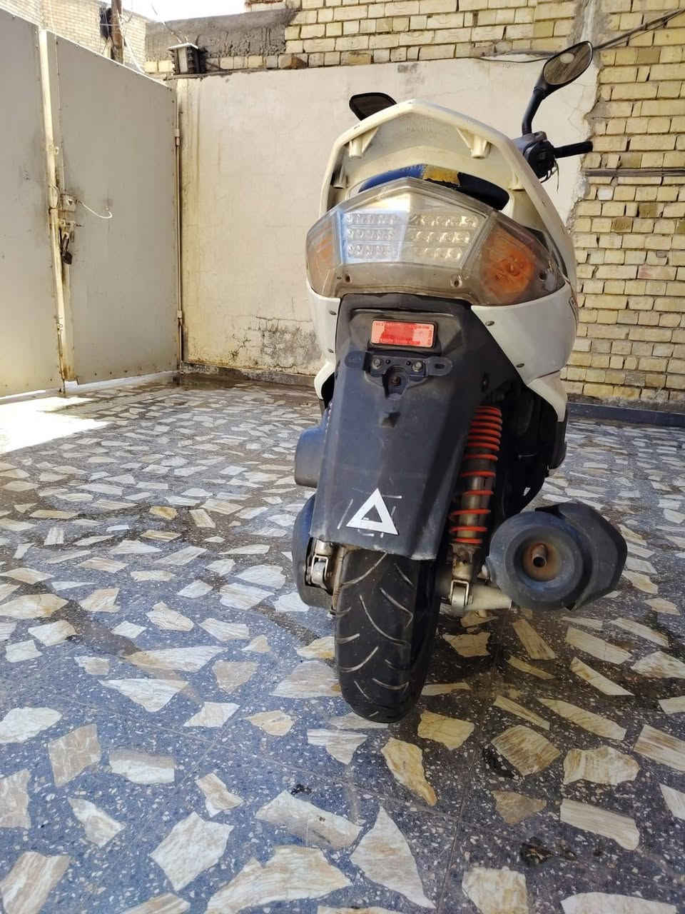 سكنس فحل نوزل مكينه بلاديه ناعمة وخرسه  ربع نكره بكل وقت مكفوله كفاله عامه من تبديل ومن لفتح دراجه بوضع رمبه شلعه ومعدل يخبلن منضومه زنون اصليه بيها اوراقها موجوده السعر 800 مكاني الامين الثانيه
***********
سكنس فحل نوزل مكينه بلاديه ناعمة وخرسه  ربع نكره بكل وقت مكفوله كفاله عامه من تبديل ومن لفتح دراجه بوضع رمبه شلعه ومعدل يخبلن منضومه زنون اصليه بيها اوراقها موجوده السعر 800 مكاني الامين الثانيه
