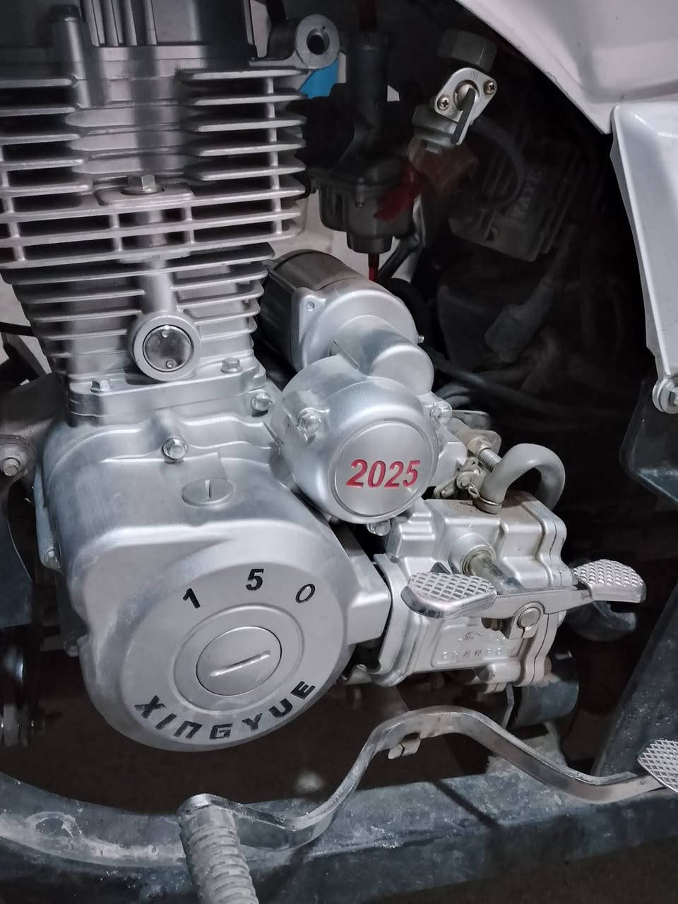 ستوته البيع الموديل 2014  مرقمه رقم انكليزي  االسعر مليونين ونص.. او بيه مجال   البودي مصبوغ حراريه او اخياس محرك 2025 صفررر  ستوته صفر كهربيت  المو شراي لا يكسر بيه او تحيتي الجميع  مكاني كركوك  55  رقم  ***********
