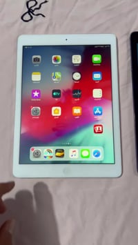 آيباد • ذاكرة ١٦ • بصره