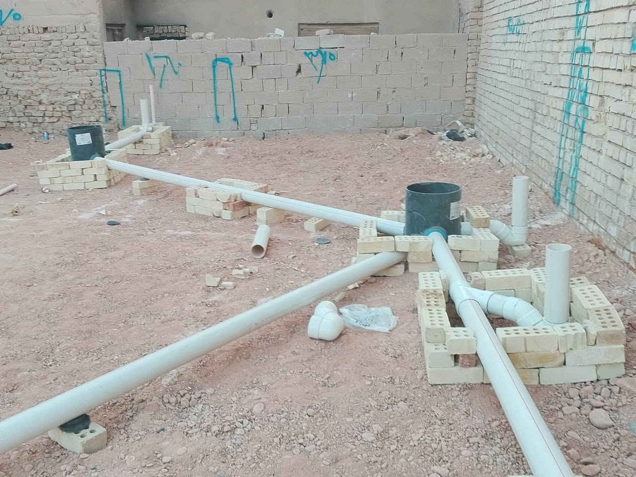 اليوم تم تأسيس رفت مجاري في منطقت الفين 
***********

