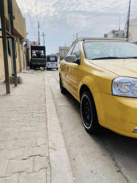 السلام عليكم 
اوبترا موديل 2010 رقم واسط مشروع وطني بسمي كير و مكينه مكفولات صدر امامي و خلفي كله جديد قبل شهر مبدلهن درايم  شفت الجهتين جدد تخم تاير جديد قبل يومين مبدلهن نوزل و بلكات و المنظومه كلها جديده منظومه التبريد بدلتها كلها قبل 3اشهر كلها كامله الراديتر  المي جديده
السياره بيها شاشه اصليه  و المزدات اصليات مال تفصيخ و قاعده الفيت بم جديده مدوشمه تنته و كاعيه و كشنات السيارة كلها كامله ما بيها اي نقص كبل للشارع 
السياره بيها طخات بسيطه و قبق الصندوك مبدل بدون اي شي  و معيوده صبغتها السعر ب 65 و بيها مجال و كلشي اكو بلسوك ما تعجبك اعبر المنشور و ادعليلي بلرزق 
للاتصال ***********
