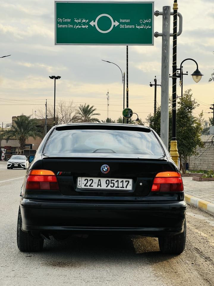 سلام عليكم  للبيع بي ام 528 اصل موديل 1998محرك تك فانوس كير تبك رونك محرك وكير شرط تبريد شغال مري كهرباء تحكم استيرن شاشه ايباد حداديه جديده ويل 17 وتخم تاير  سنتر لوك سياره بدون اي نقص صبغ جماليه هزه ماساقطه شرط التحويل سعر 85$ وبيها مجال مكاني صلاح الدين للاتصال ***********
