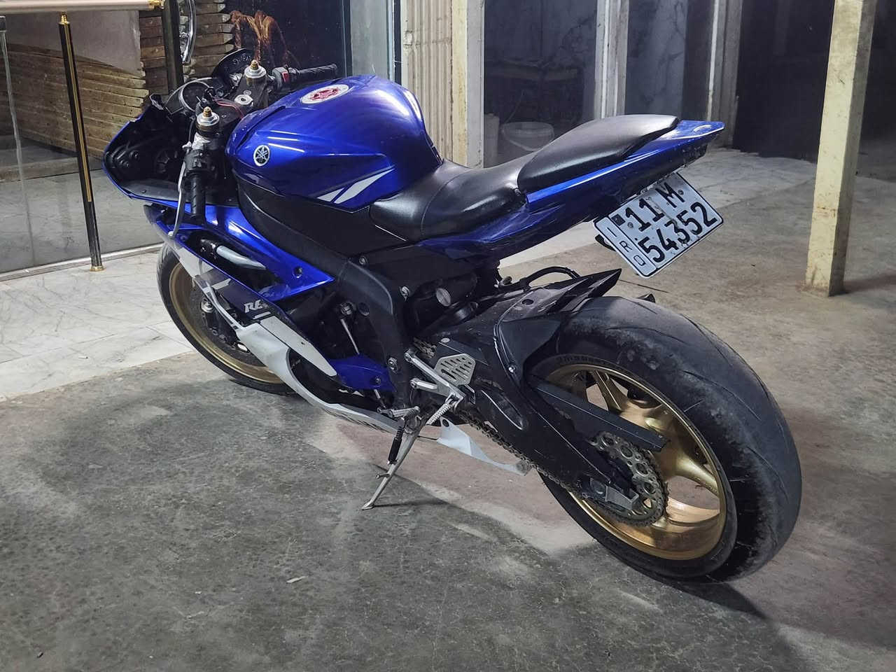 للبيع ياماها r6 موديل 2014 اصل مرقم بغداد  انكليزي باسمي
سويت بيها حادث وريد ابيعها على وضعها شغاله وتمشي
نواقص كدامكم  السعر ٢٠ مستعجل وماكو هيج سعر مكاني بغداد***********
