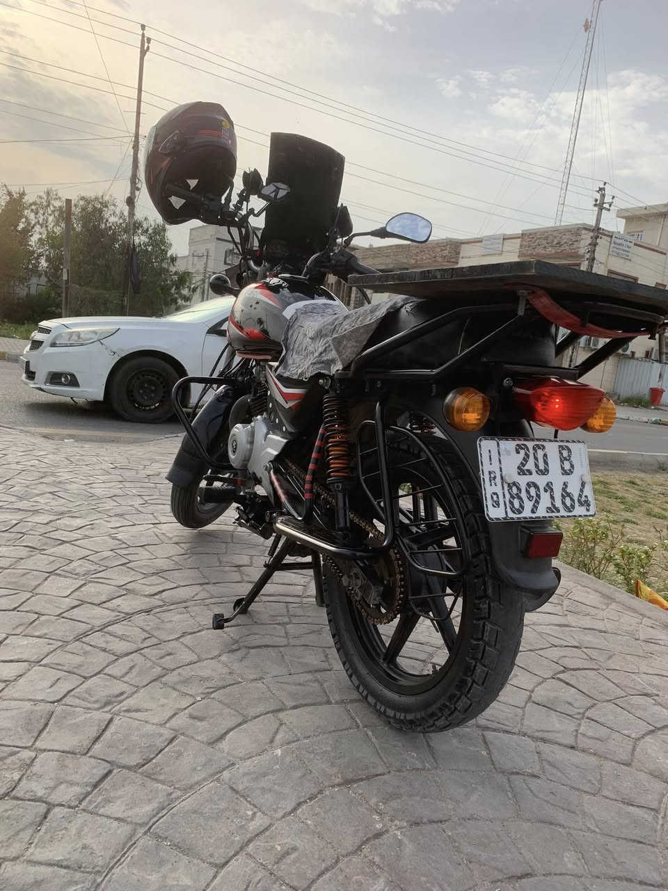 دراجة بوكسر كلاسك 2021 – رقم إنكليزي – سنوية – بغداد الكرخ
🖤 اللون: أسود
✅ الحالة: نظيفة جداً، استخدام خفيف
📄 الرقم: إنكليزي، سنوية، جاهزة تحويل ثاني يوم
💰 السعر: 1,800,000 دينار
📍 الموقع: بغداد – الكرخ البياع حي الجهاد
📸 صور واضحة من كل الجهات
☎️ للتواصل: (***********)
 بيها مجال للشراي
