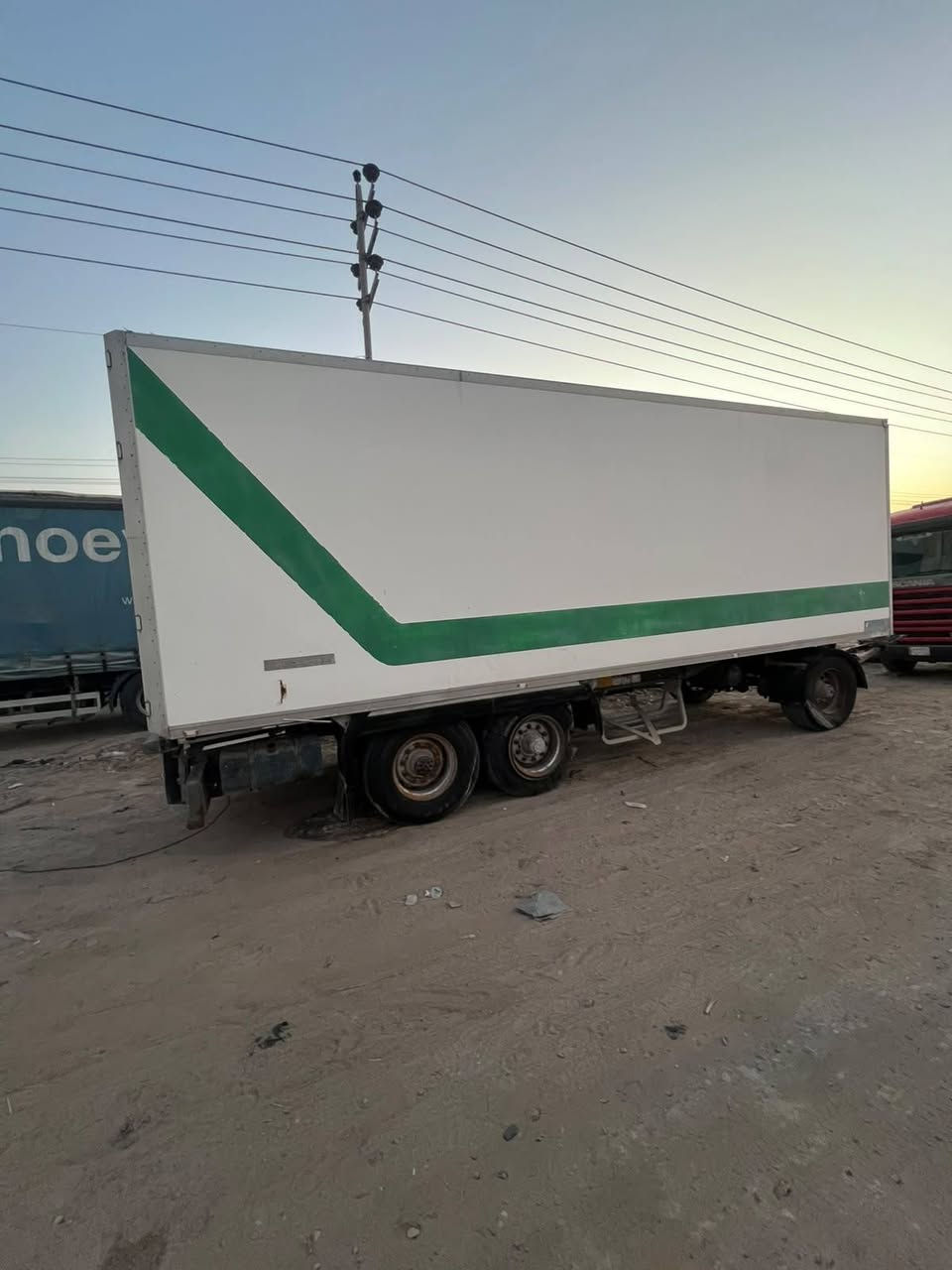 مقطورا للبيع رتفاع290 طول8،50 الستفسارالتصال عل رقم***********
