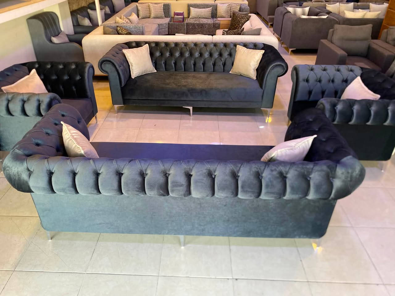 🛋️موبليات لا ماسو 🛋️
عرض خاص السعرمليون و50  الف فقط 
تخم مودرن 8 مقاعد - تركي أصلي 🇹🇷  
✅ خشب زان درجة أولى + قماش بيبي فيس  
يتوفر توصيل 🚚 الى جميع محافظات العراق

للحجز الفوري راسلنا واتساب☎️:***********  
📍العنوان اربيل سايدين المنارة مقابل سوق اللنكة الجديد مقابل عمارة F
⏰ يومياً من 10 صباحاً لـ 11 ليلاً
‎ ‎
