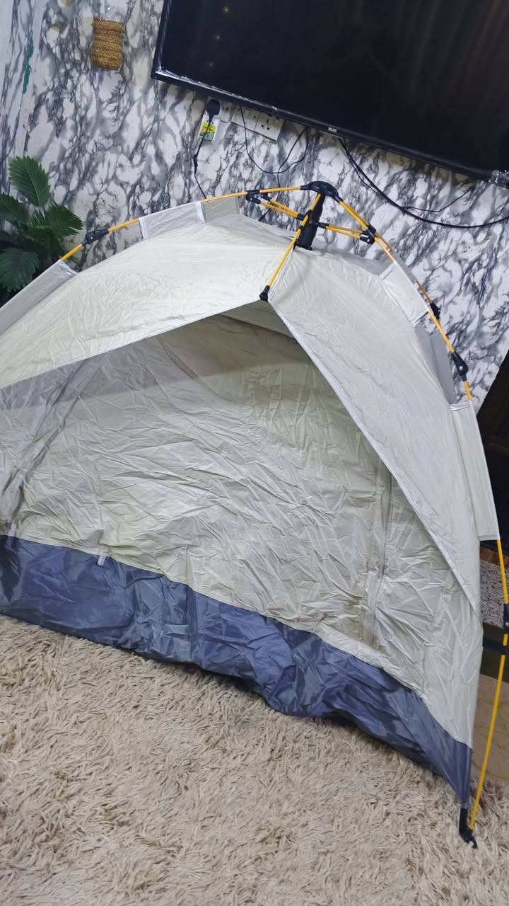 السلام عليكم خيمه تكفي 3 نفرات جبيره بيها ابواب 2 + تولايه 2 بيها توماتيك سهولة الفتح والشد سعرها 45 الف للتواصل ***********
