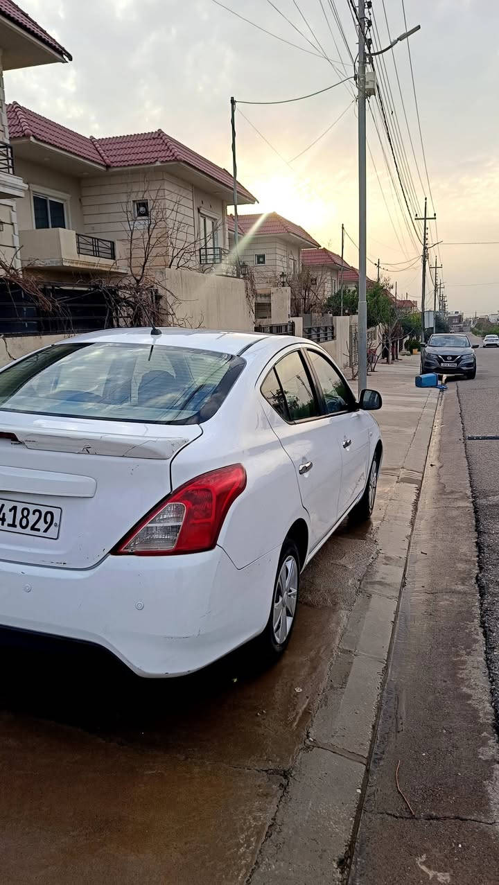 نيسان صني هندي 
موديل 2019 رقم اربيل ومكانها اربيل 
السيارة بدون حادث وبدون صبغ لون ابيض بيها بارد بسيط بالصندوك 
السيارة جديدة وغرفتها جديدة 
تايرات جديدة وكير ومكينة مكفول 
السعر 108 بيها مجال بسيط 
***********
