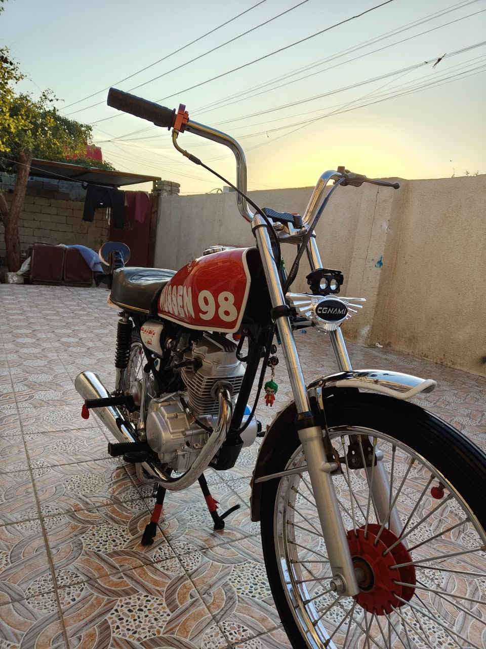 السلام عليكم 
. أوراق 7
نامه شلامجه الأصلي.
شاصي 20 نامه 
 تعميره 25.شهر ال11 تعمرت 
كماله مكمله ماعايزه برغي 4 تبديله دهن 
مكان ناصريه قضاة الدوايه 
أبن خلف راعيها انه مكلف بلنشر 
‏‪ 0789 354 5768
