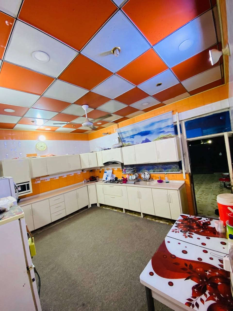 بيت للبيع … 200 متر طابقين طابو ملك صرف عنوان ،حي المجتبى قرب المستوصف يحتوي على ..
غرف نوم ..6

صحيات .. 3

مناور .. 2

صاله 

استقبال كبيره

طارمه  كبيره

مطبخ 

للأستفسار .. ***********

او تفضل خاص
