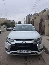 ميتسوبيشي اوت لندر موديل ٢٠٢٢ محرك 2,5 بانزين   قوة 181 حصان  ناقل حرك...