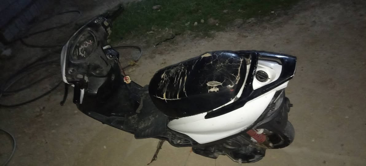 سلام عليكم من رخصة الادمن ماكس 140للبيع او مراوس بيراني شغال كلشي مابي علةفحص السعر 250وبي مجال


**إذا كنت صاحب هذا الإعلان وتريد حذفه لأي سبب، رجاءا أرسل رسالة إلى الدعم الفني**