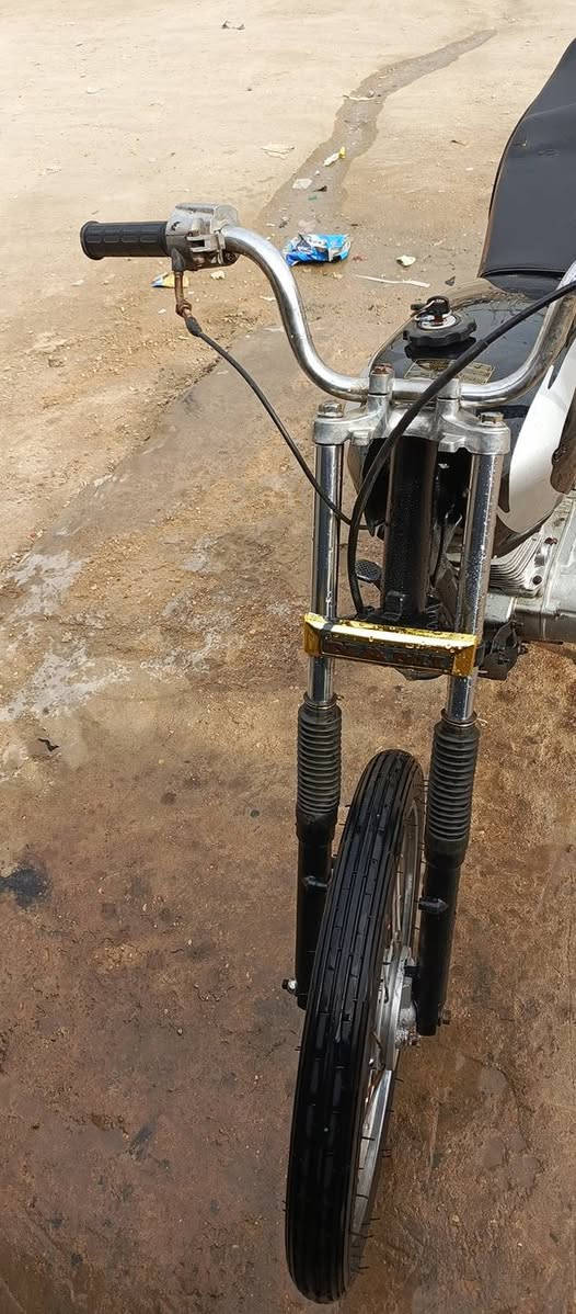 دراجه للبيع رايدها ب 350 وبيها مجال استفسار يطبل خاص


**إذا كنت صاحب هذا الإعلان وتريد حذفه لأي سبب، رجاءا أرسل رسالة إلى الدعم الفني**