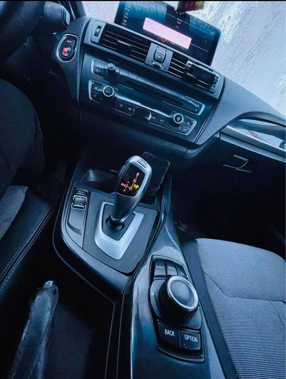 Bmw
F20
i 118
موديل 
2014
كوبون بنزين موجود 
رقم سليمانية
تايرات تخم كلة جديد 
مواصفات ال Bmw معروفة ميحتاج اذكرها 
ضرر قطعة وحدة فقط جامرلغ امامي سكن صبغ 
بدون دواخل بدون ايرباك 
مكينة ١٦ توربو 
تحويل نفس اليوم 
نواقصها تدفئة
مكينة بيهة شوي بخار 
بيهة ملاحظات شوية رصعات على شخوط مكانات متنوعة 
السعر ١١٠ 
مكانهة كركوك حي الواسطي 
***********
واتس اب *********** كركوك, العراق
